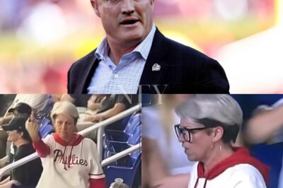 NFL BOMBSHELL: The mystery of ‘Phillies Karen’ has exploded into the spotlight — her identity reveals stunning family ties and power circles that few expected. Reports indicate her reach was so extensive that even Jed York felt compelled to roll back her lifetime ban from Levi’s Stadium. The Faithful are outraged, calling for transparency after this dramatic and puzzling decision…