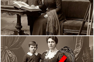 This 1911 Studio Photograph Looks Graceful — Until You Notice Why the Mother Is Hiding Her Hand